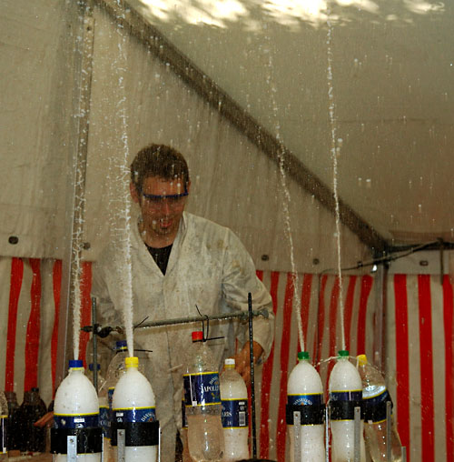 The Chemistry Show of Aarhus, Denmark, performing a show with Mentos and soda